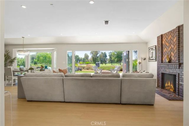 4321 Country Club, Long Beach, CA 90807