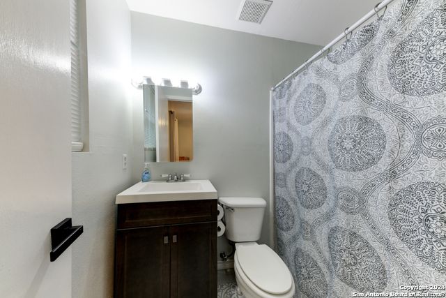 453 W MITCHELL ST, San Antonio, TX 78204