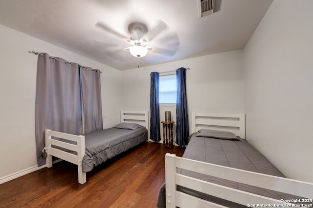453 W MITCHELL ST, San Antonio, TX 78204