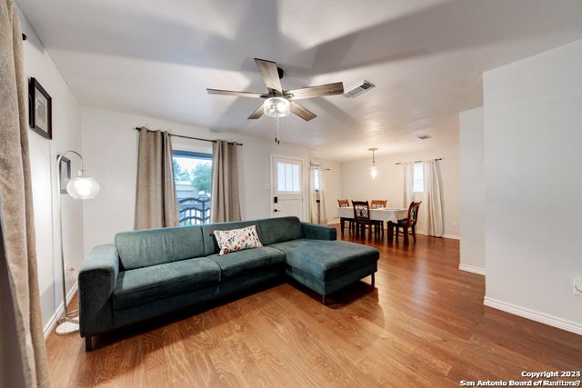 453 W MITCHELL ST, San Antonio, TX 78204