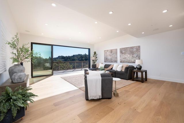 45 Calaveras Court, Hillsborough, CA 94010