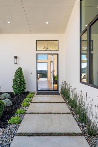 45 Calaveras Court, Hillsborough, CA 94010