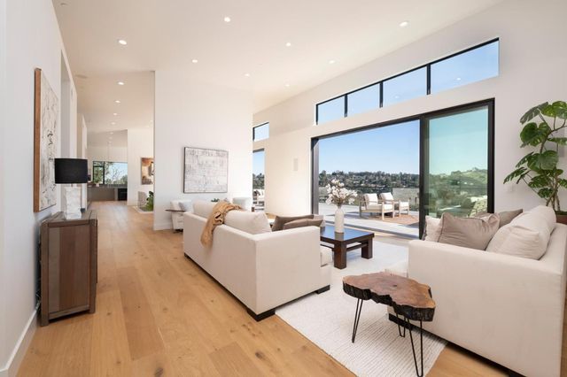 45 Calaveras Court, Hillsborough, CA 94010