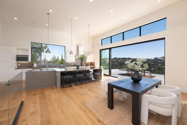 45 Calaveras Court, Hillsborough, CA 94010