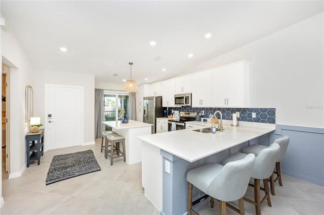 17500 OPAL SAND COURT 207, Venice, FL 34293