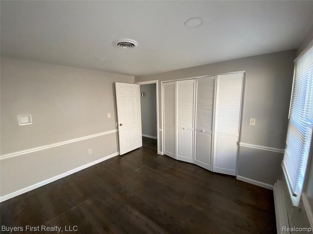 15736 George Washington Drive, Southfield, MI 48075