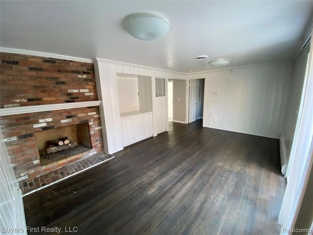 15736 George Washington Drive, Southfield, MI 48075