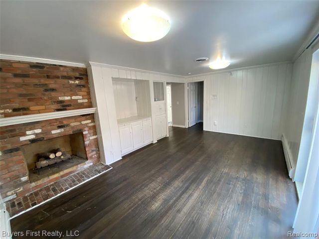 15736 George Washington Drive, Southfield, MI 48075