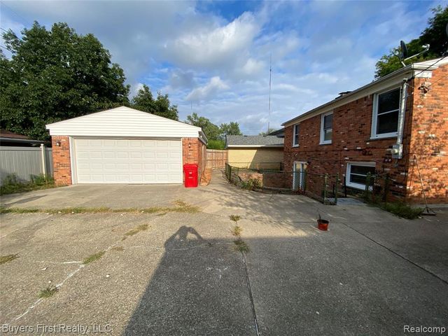15736 George Washington Drive, Southfield, MI 48075