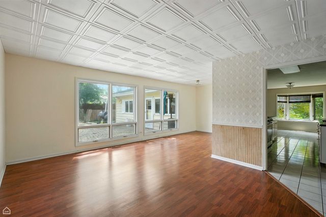 2S225 Lawler Lane, Lombard, IL 60148