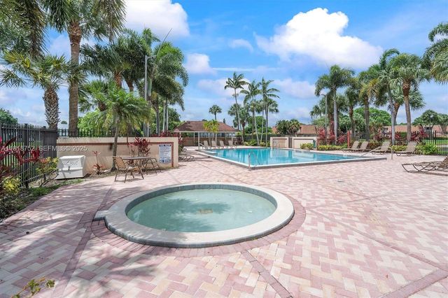 839 Blue Ridge Circle 839, West Palm Beach, FL 33409