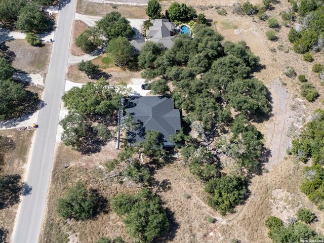 210 FALLING HLS, New Braunfels, TX 78132