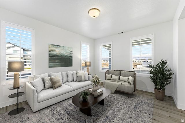 3022 S SHORELINE DR, Syracuse, UT 84075