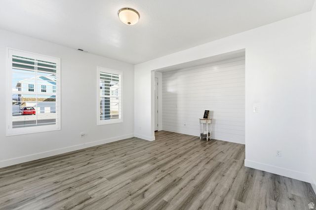 3022 S SHORELINE DR, Syracuse, UT 84075