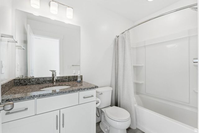 3022 S SHORELINE DR, Syracuse, UT 84075