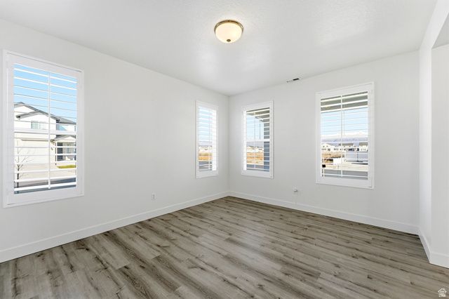 3022 S SHORELINE DR, Syracuse, UT 84075