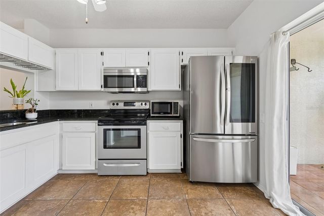 382 COUNTRYSIDE KEY BOULEVARD, Oldsmar, FL 34677