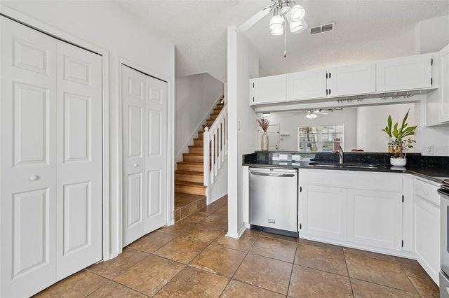 382 COUNTRYSIDE KEY BOULEVARD, Oldsmar, FL 34677