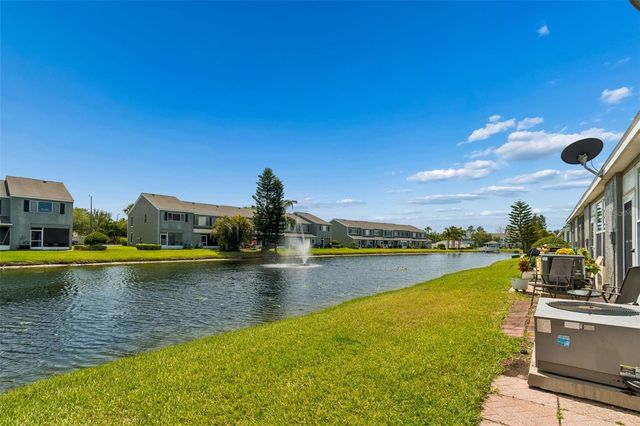 382 COUNTRYSIDE KEY BOULEVARD, Oldsmar, FL 34677
