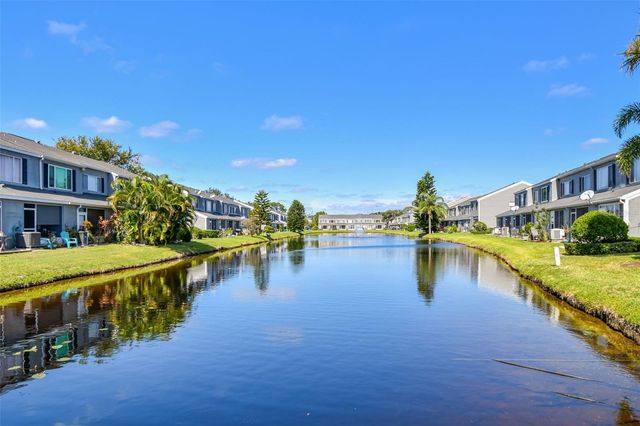 382 COUNTRYSIDE KEY BOULEVARD, Oldsmar, FL 34677