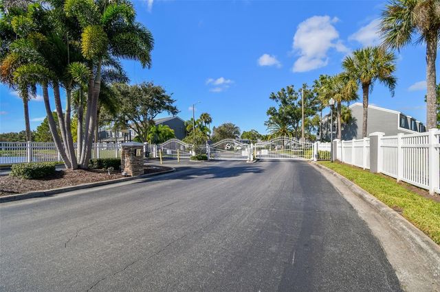 382 COUNTRYSIDE KEY BOULEVARD, Oldsmar, FL 34677