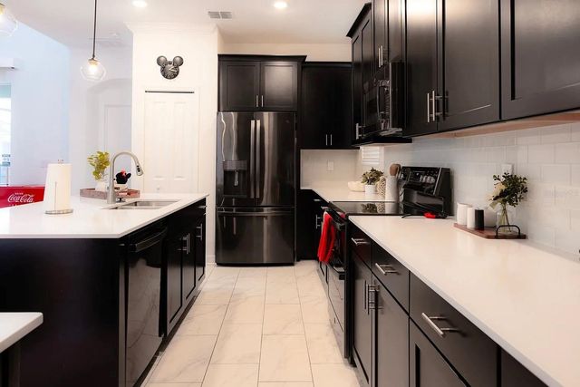 4294 PARAGRAPH DRIVE, Kissimmee, FL 34746