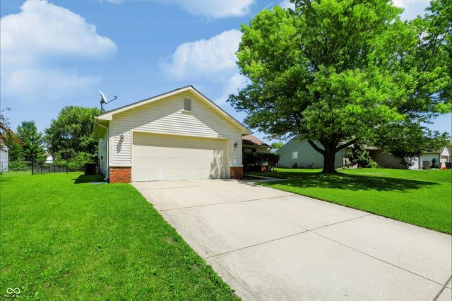 7229 Muirfield Place, Indianapolis, IN 46237