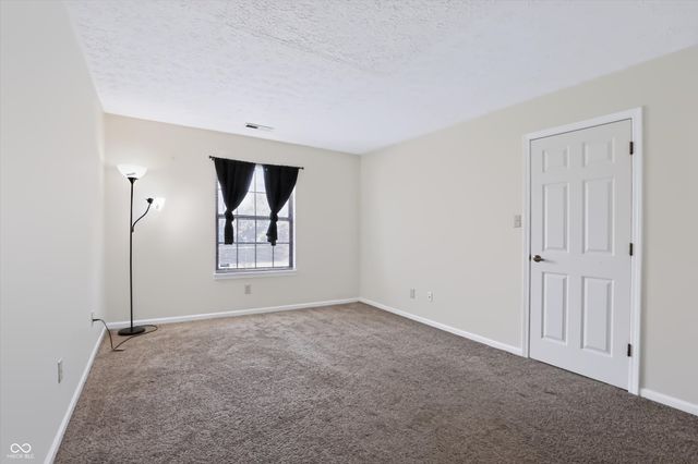 7229 Muirfield Place, Indianapolis, IN 46237