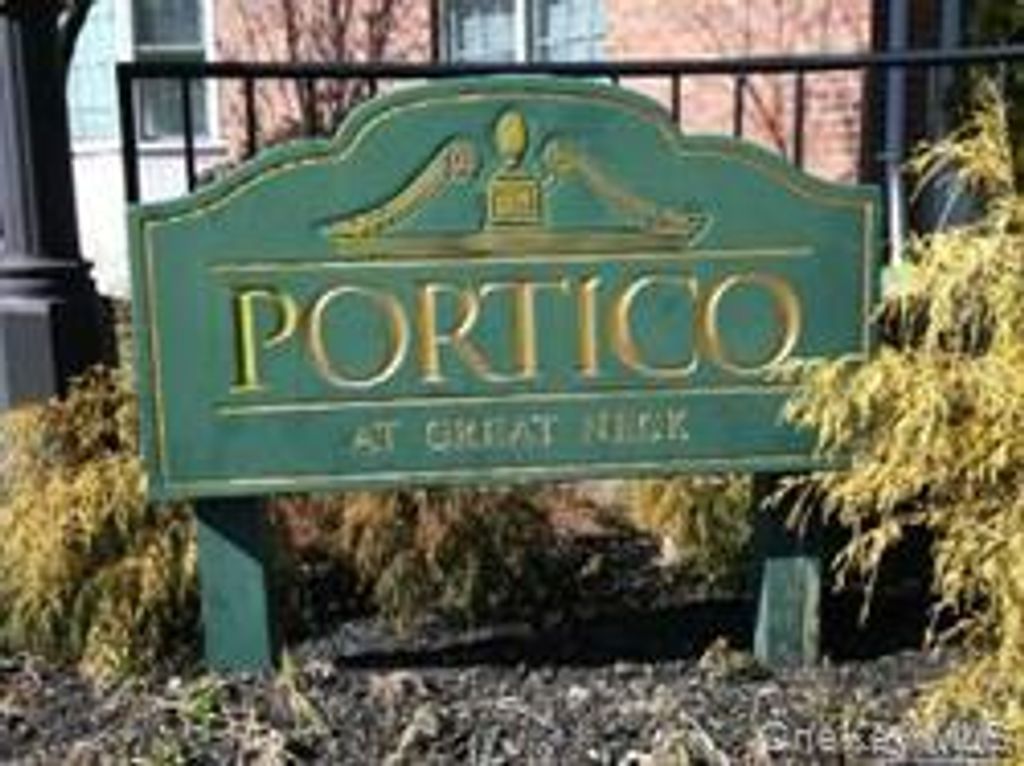 1 portico Court 206, Great Neck, NY 11021