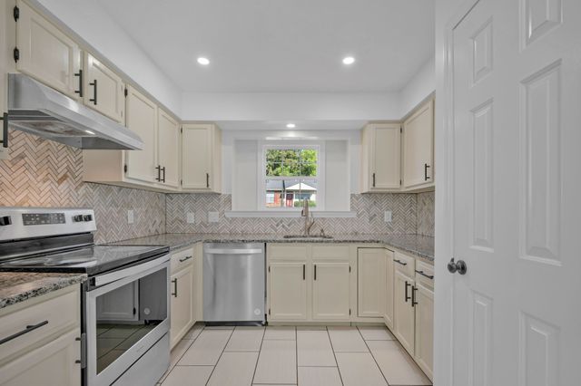 565 Michele Dr, Antioch, TN 37013