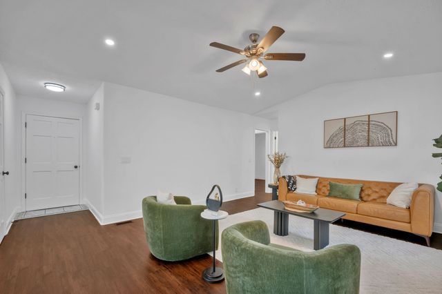 565 Michele Dr, Antioch, TN 37013