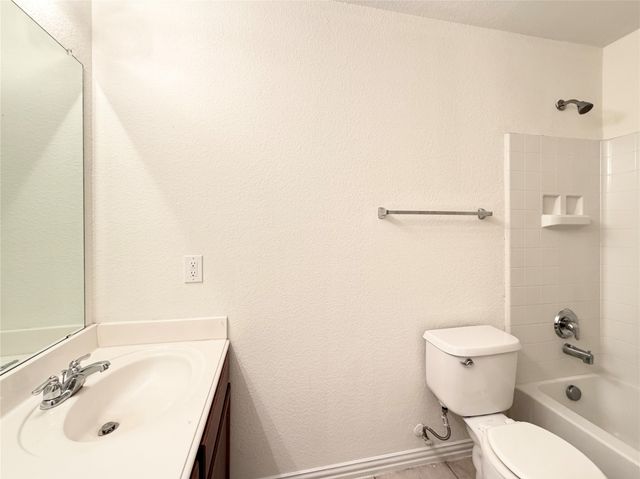 211 Parakeet Drive, Little Elm, TX 75068