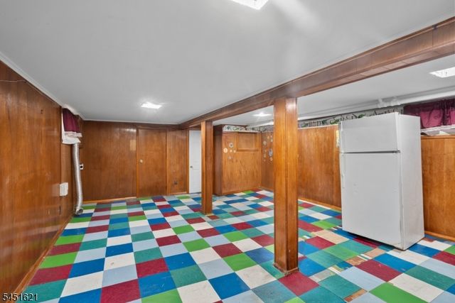 121 Schofield St, Newark City, NJ 07106