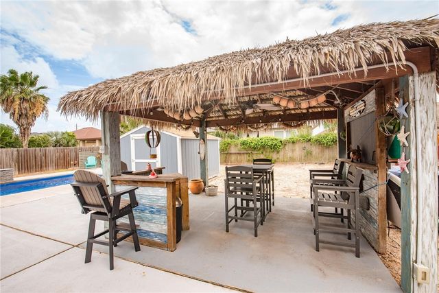 13901 LAFFITE Dr, Corpus Christi, TX 78418