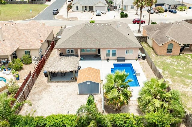 13901 LAFFITE Dr, Corpus Christi, TX 78418