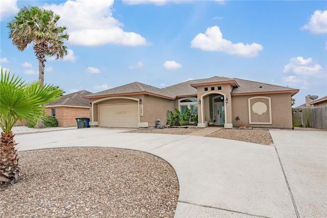 13901 LAFFITE Dr, Corpus Christi, TX 78418