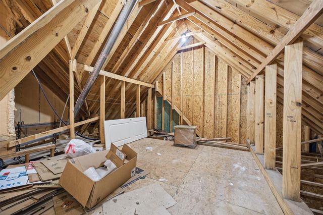 2102 E Blue Lake Drive, Magnolia, TX 77354
