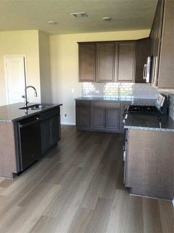 1006 Old Vine, Brenham, TX 77833