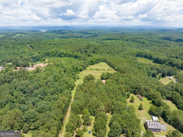 177 E Silver Shoals Road, Toccoa, GA 30577