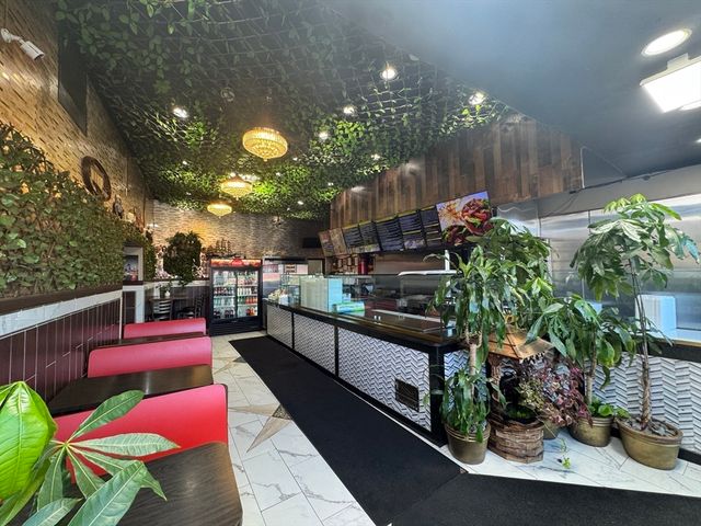 9-11 Kelley Sq, Worcester, MA 01610