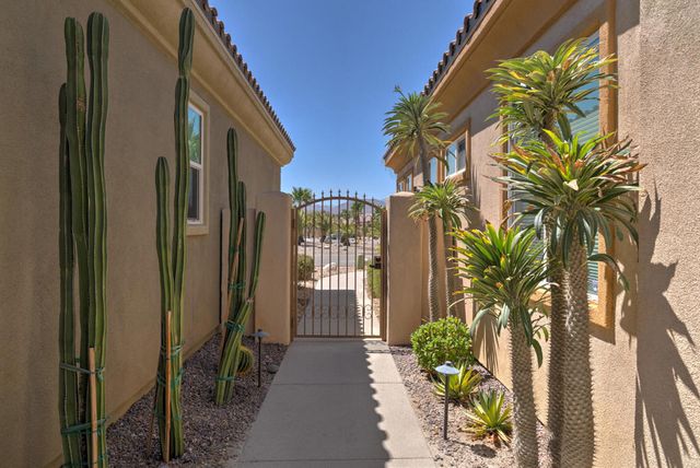 67372 Zuni Court, Cathedral City, CA 92234