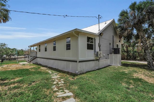 1057 BAYSHORE DRIVE, Terra Ceia, FL 34250