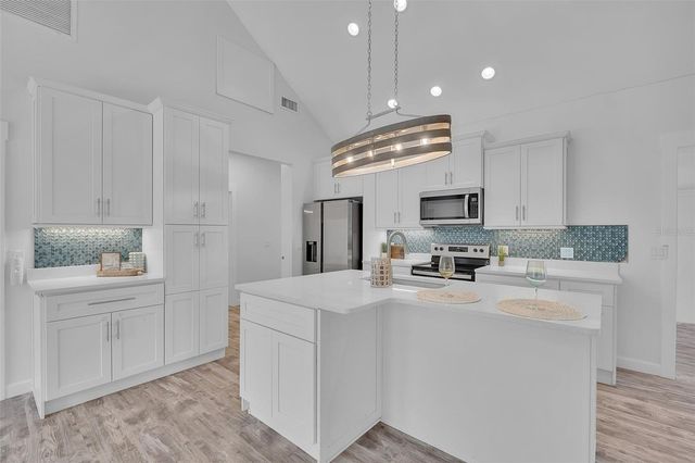 1057 BAYSHORE DRIVE, Terra Ceia, FL 34250