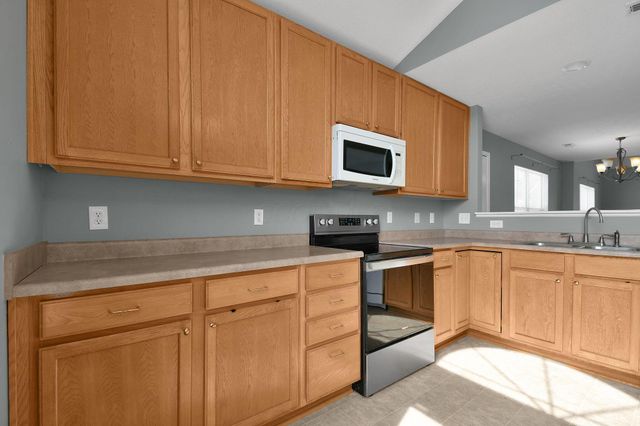 8410 Diversey Loop, 601, Blacklick, OH 43004