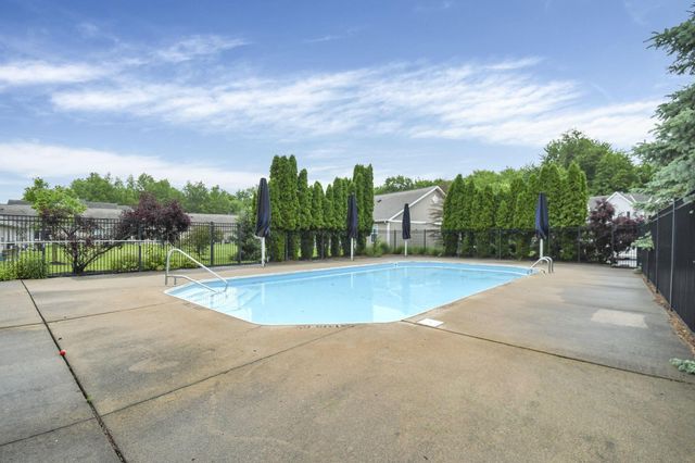 8410 Diversey Loop, 601, Blacklick, OH 43004