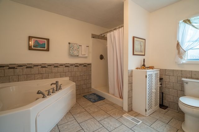 3562 Summertown Hwy, Summertown, TN 38483