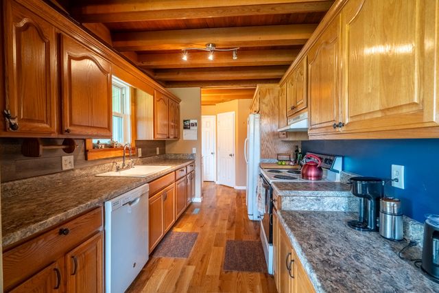 3562 Summertown Hwy, Summertown, TN 38483