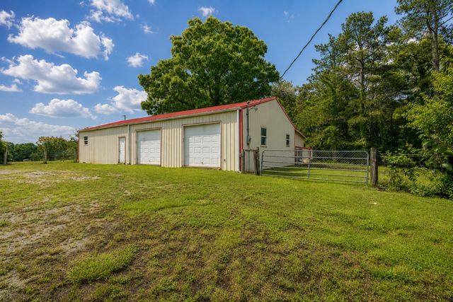 3562 Summertown Hwy, Summertown, TN 38483
