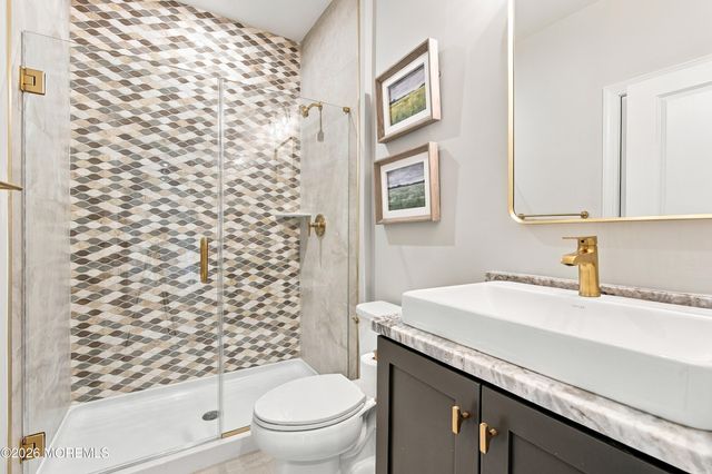 53 Mitchell Court, Manalapan, NJ 07726