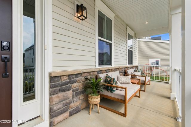53 Mitchell Court, Manalapan, NJ 07726